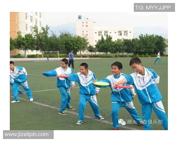 重庆飞盘队在极限运动会中的比赛经验与表现深度点评分析